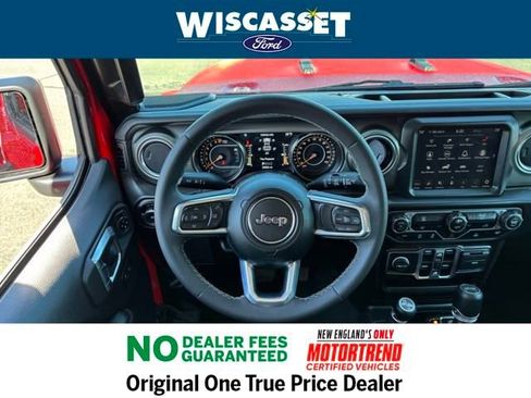 Used 2023 Jeep Wrangler Sahara image 7