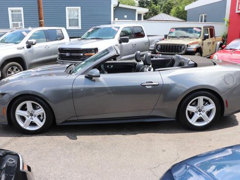 Used 2026 Ford Mustang Premium RWD image 2