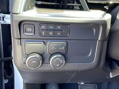 New 2026 Chevrolet Suburban LS w/ LPO, Dark Essentials Package RWD image 25