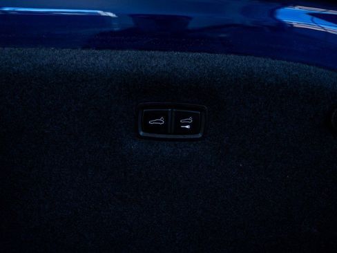 Used 2021 Porsche Taycan image 60