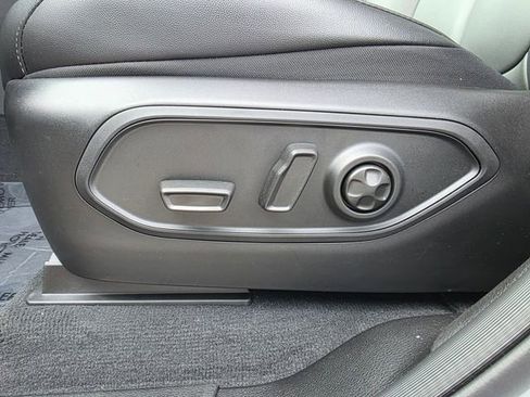 New 2025 Jeep Grand Cherokee L Limited w/ Trailer Tow Package image 13