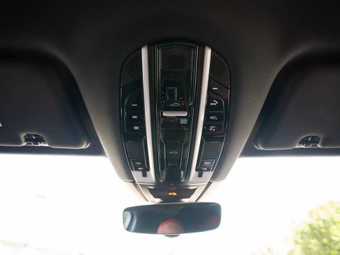 Certified 2023 Porsche Cayenne Platinum Edition AWD/4WD image 20