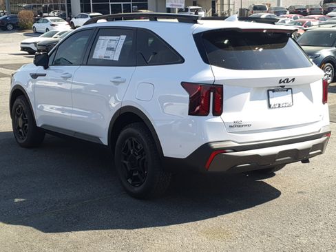 New 2025 Kia Sorento SX Prestige w/ Olive Brown Leather Package image 4