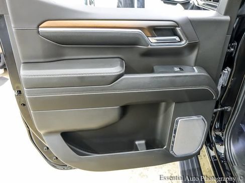 Used 2024 GMC Sierra 1500 Denali w/ Denali Reserve Package AWD/4WD image 24