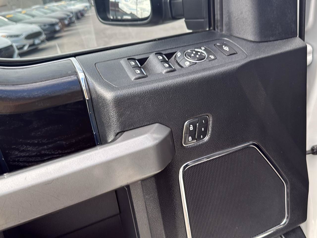 Used 2019 Ford F250 Platinum w/ Platinum Ultimate Package AWD/4WD image 15