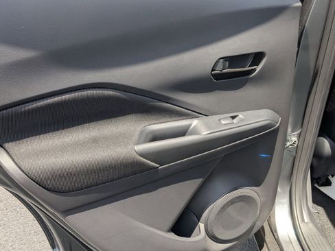 New 2025 Nissan Kicks Play S FWD image 26