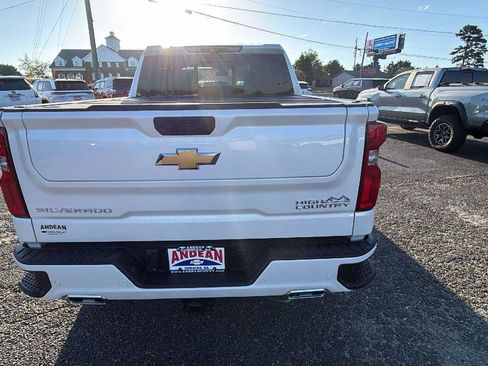 Certified 2023 Chevrolet Silverado 1500 High Country w/ High Country Premium Package AWD/4WD image 6