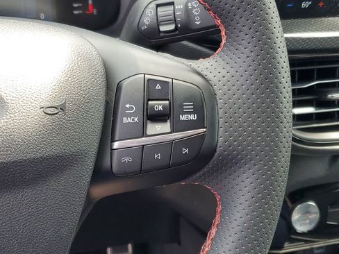 Used 2023 Ford Escape ST-Line w/ Equipment Group 301A FWD image 17