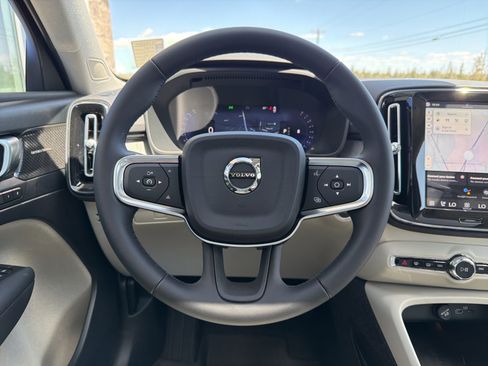 New 2026 Volvo XC40 B5 Ultra w/ Climate Package AWD/4WD image 11
