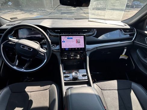 New 2024 Jeep Grand Cherokee Trailhawk w/ Advanced Protech Group II image 13