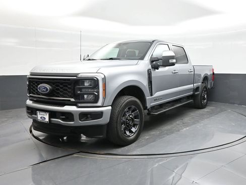 Used 2023 Ford F250 Lariat w/ Sport Appearance Package AWD/4WD image 24