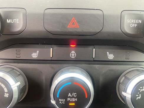 Used 2023 RAM 1500 Big Horn AWD/4WD image 19