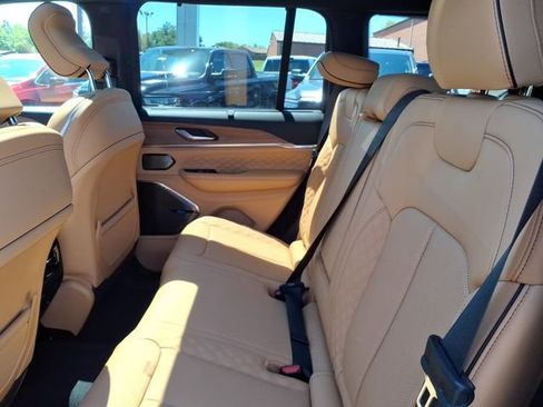New 2026 Jeep Grand Cherokee Summit AWD/4WD image 7