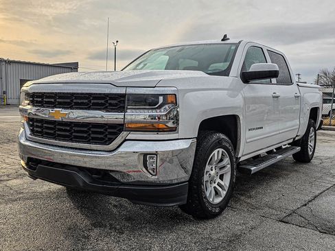 Used 2018 Chevrolet Silverado 1500 LT w/ All Star Edition image 3