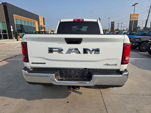 Used 2025 RAM 2500 Big Horn AWD/4WD image 4