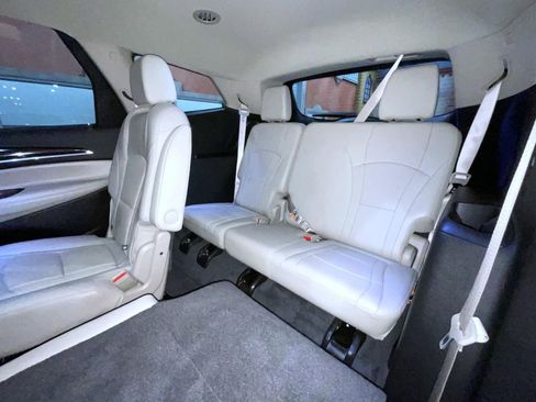 Certified 2019 Buick Enclave Essence image 20