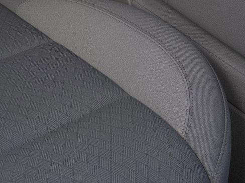 Used 2025 GMC Sierra 1500 SLE image 45