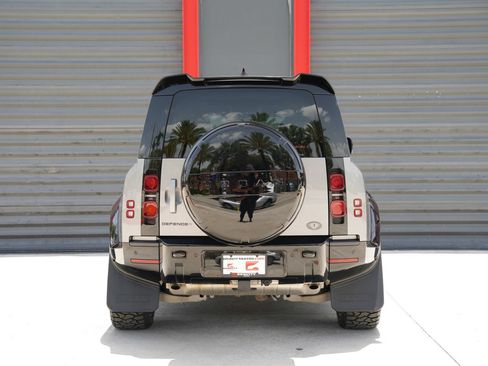 Used 2023 Land Rover Defender 110 X-Dynamic SE AWD/4WD image 14