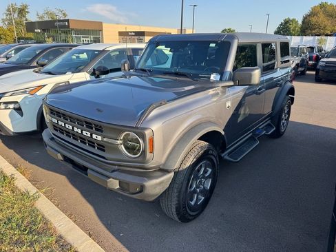 Used 2025 Ford Bronco Big Bend AWD/4WD image 2