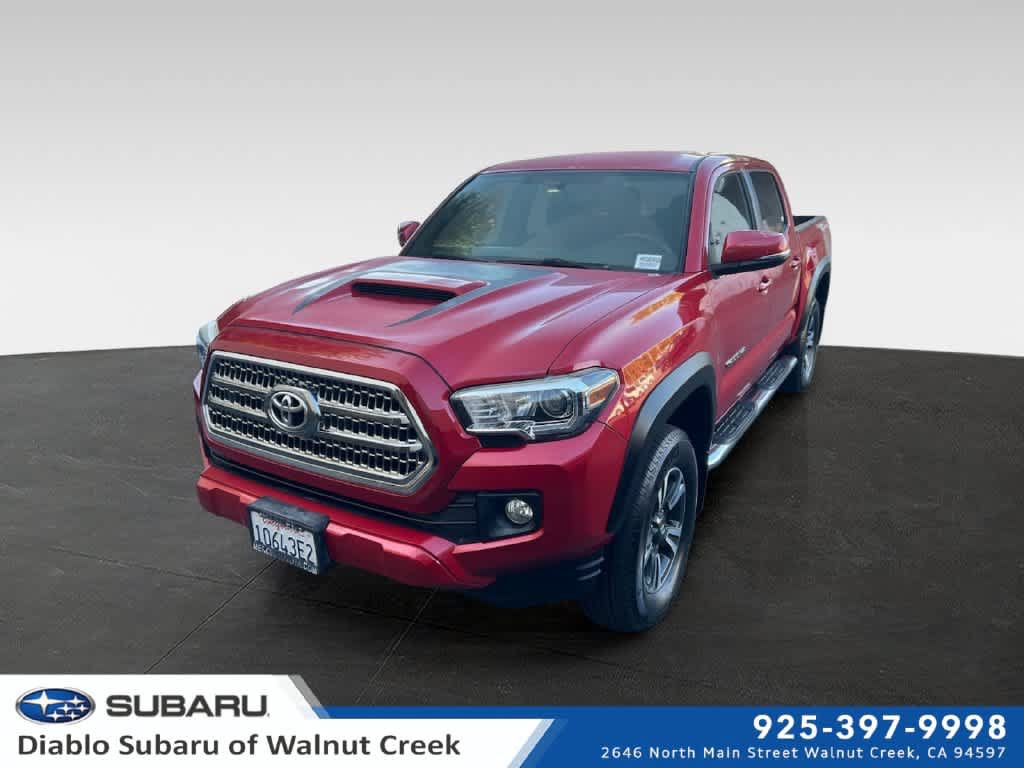 Used 2017 Toyota Tacoma TRD Sport w/ Tow Package RWD image 1