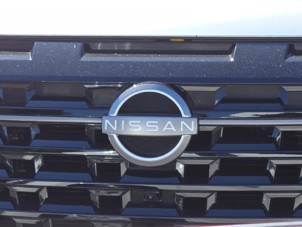 Used 2026 Nissan Pathfinder Platinum AWD/4WD image 10