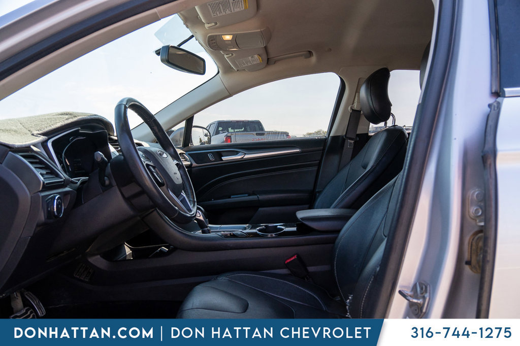 Used 2014 Ford Fusion Titanium FWD image 3