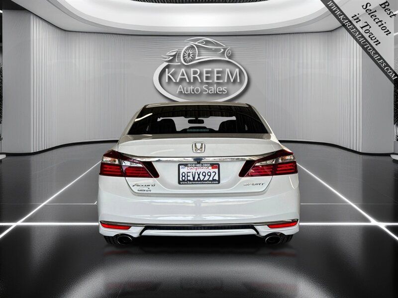 Used 2017 Honda Accord Sport image 6