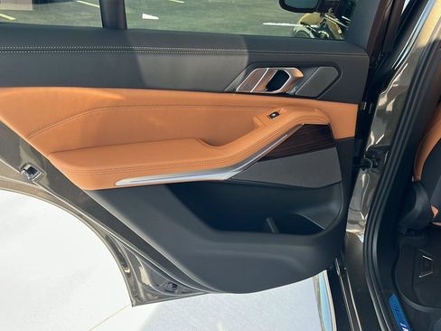New 2026 BMW X5 sDrive40i image 17