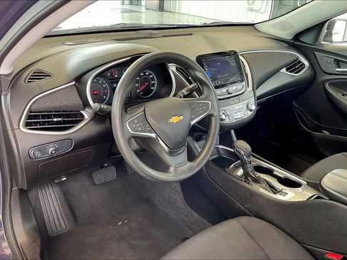 Used 2025 Chevrolet Malibu LT FWD image 14