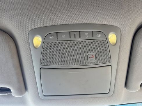 Used 2019 Nissan Pathfinder SL AWD/4WD image 25
