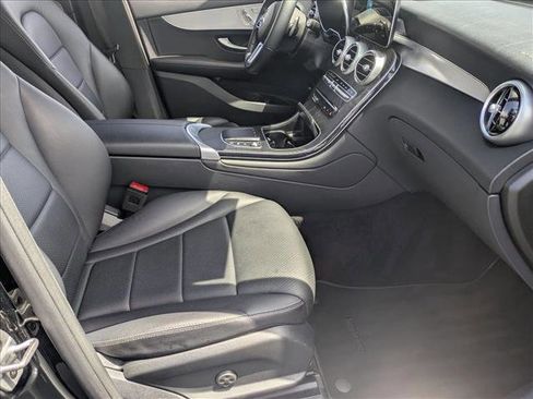 Used 2022 Mercedes-Benz GLC 300 image 19