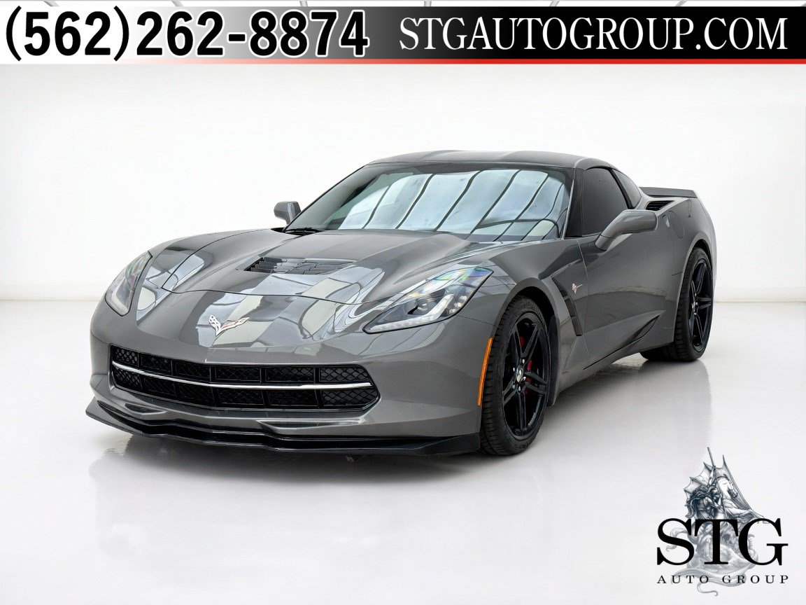 Used 2015 Chevrolet Corvette Stingray Coupe RWD image 1
