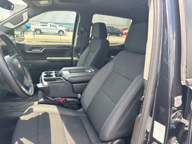 Used 2024 Chevrolet Silverado 1500 LT w/ Protection Package AWD/4WD image 28
