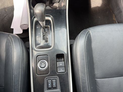 Used 2019 Mitsubishi Outlander ES AWD/4WD image 23