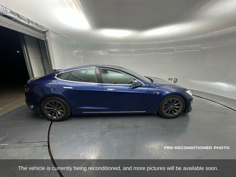 Used 2020 Tesla Model S Long Range Plus image 7