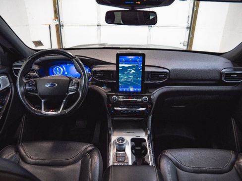 Used 2021 Ford Explorer ST w/ ST Street Pack image 29