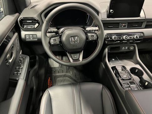 New 2025 Honda Pilot TrailSport image 22