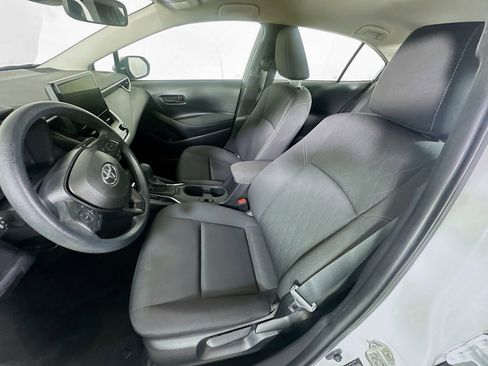 Used 2025 Toyota Corolla LE image 13