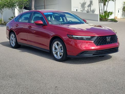 Certified 2023 Honda Accord LX image 31
