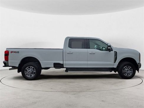 Certified 2023 Ford F350 Lariat image 6