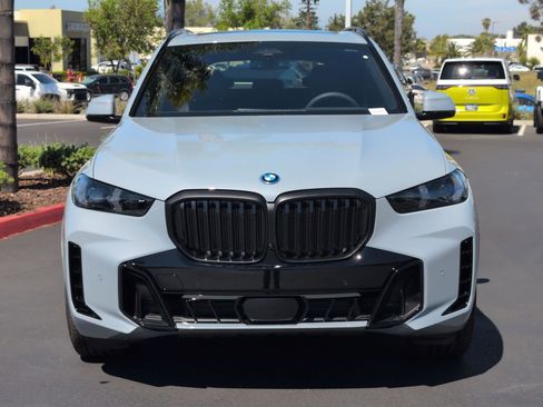 New 2026 BMW X5 xDrive50e w/ Executive Package AWD/4WD image 3