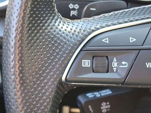 Used 2022 Audi SQ5 Premium image 24