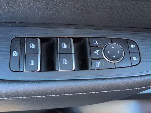 Used 2025 Nissan Armada Platinum Reserve image 26