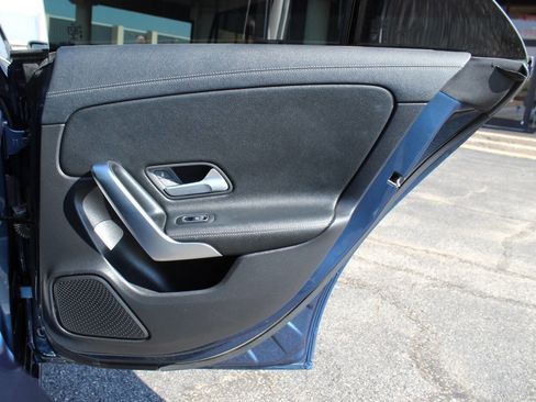 Used 2020 Mercedes-Benz CLA 250 image 12