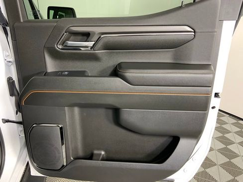 Used 2024 GMC Sierra 1500 AT4 w/ Technology Package image 12