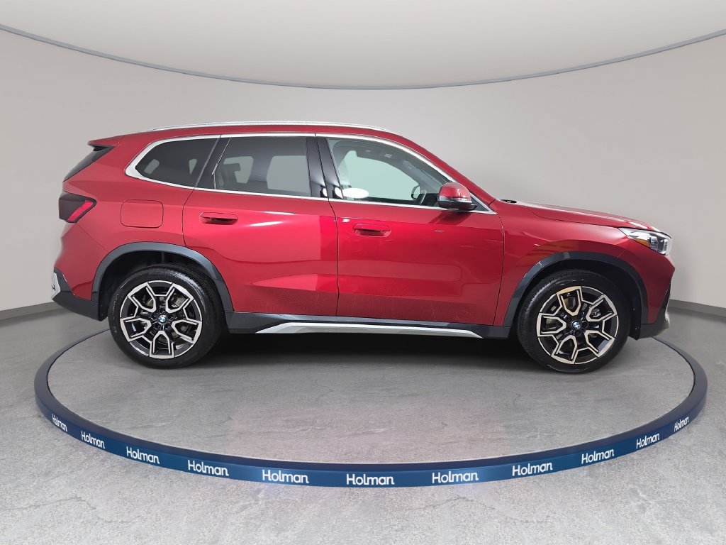 Certified 2026 BMW X1 xDrive28i w/ Technology Package AWD/4WD image 4