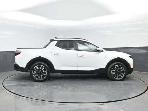 Used 2025 Hyundai Santa Cruz Limited AWD/4WD image 3