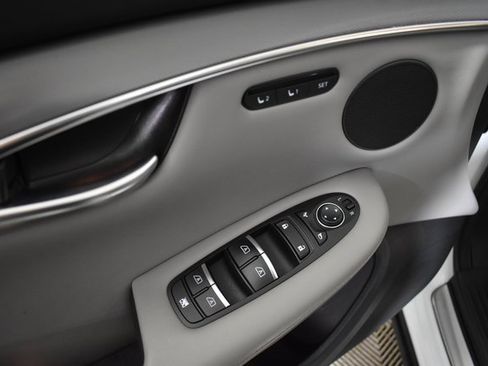 Certified 2023 INFINITI QX50 Luxe image 8