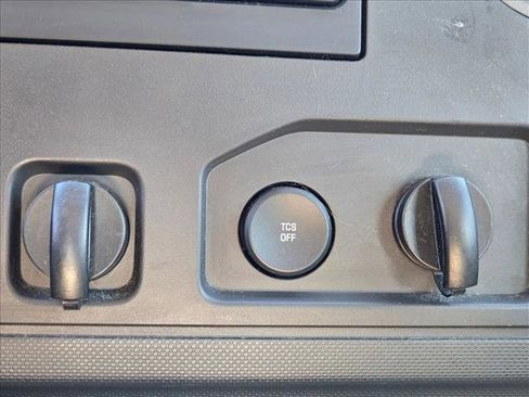 Used 2009 Ford E-150 and Econoline 150 image 18