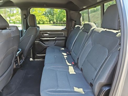 Used 2019 RAM 1500 Big Horn AWD/4WD image 19